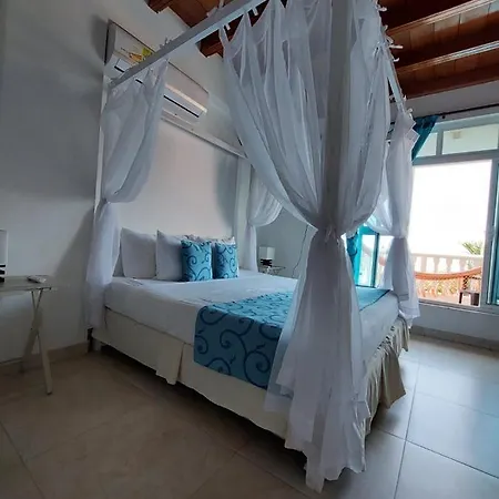 Hotel 3 Banderas Manzanillo Del Mar