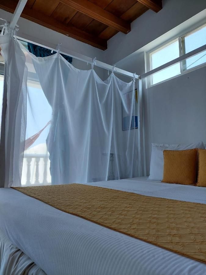 Hotel 3 Banderas Manzanillo Del Mar *