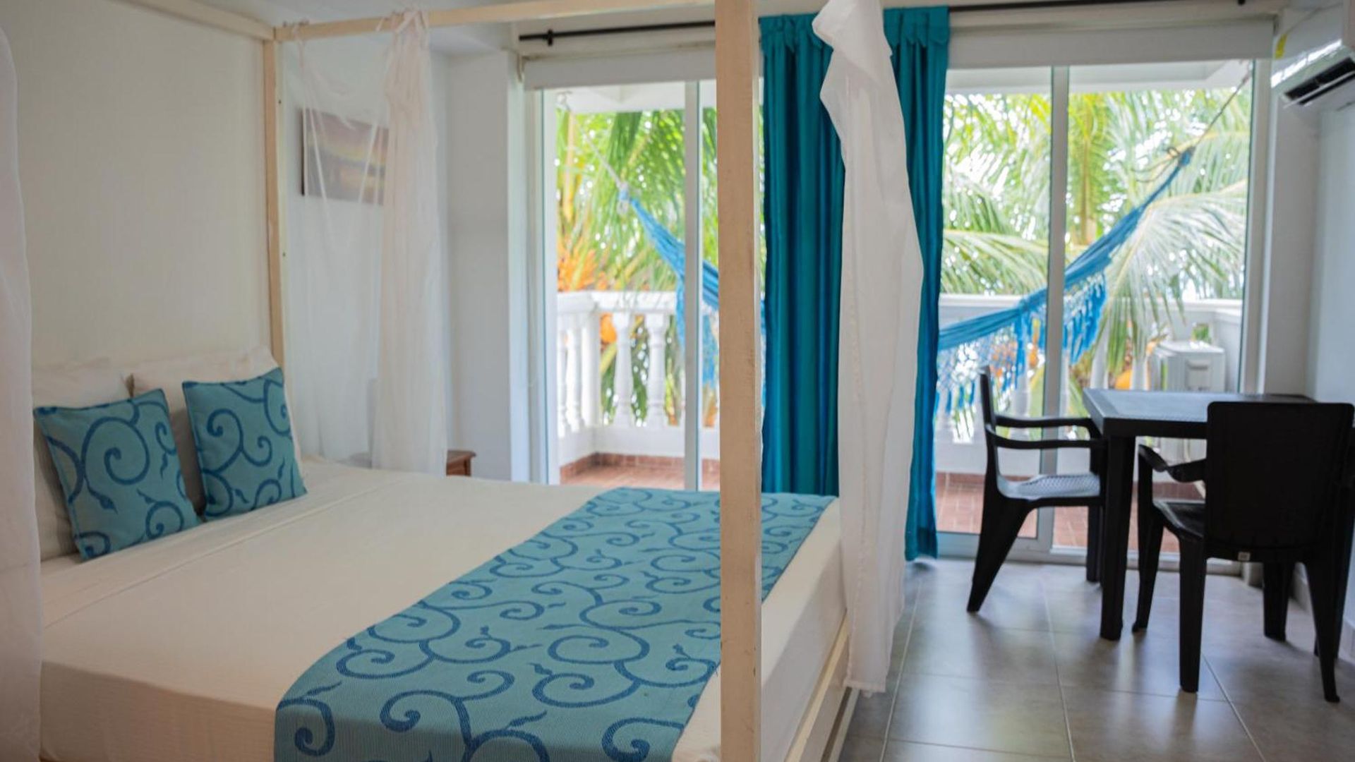Hotel 3 Banderas Manzanillo Del Mar Cartagena