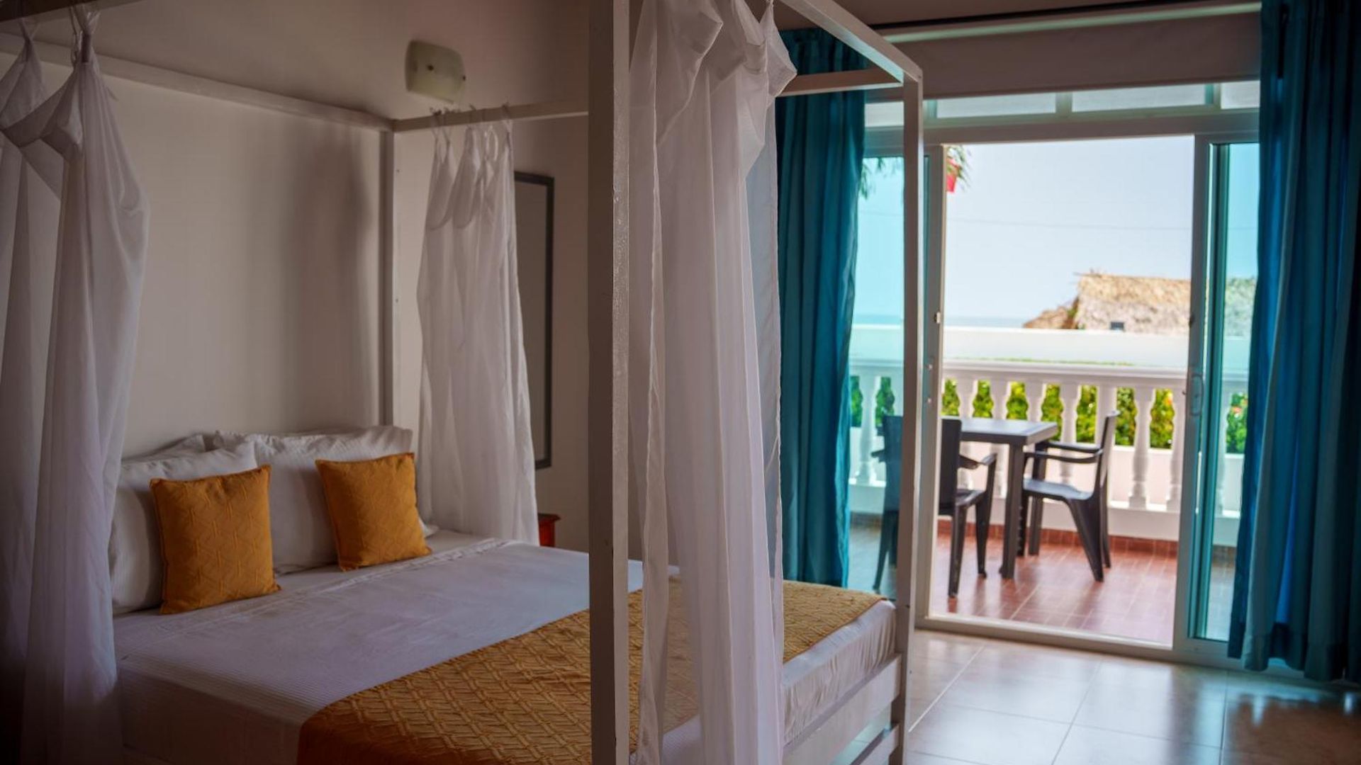 Hotel 3 Banderas Manzanillo Del Mar Cartagena