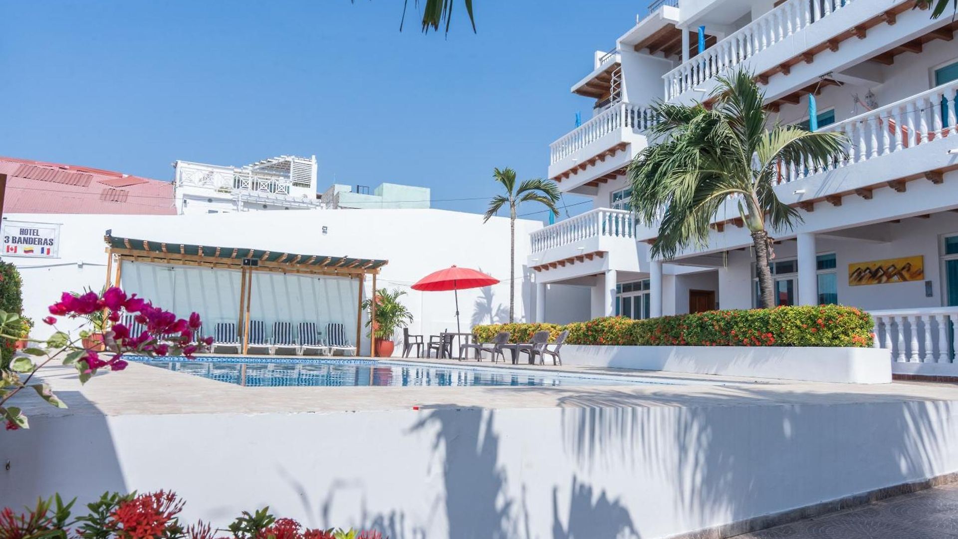 Hotel 3 Banderas Manzanillo Del Mar *