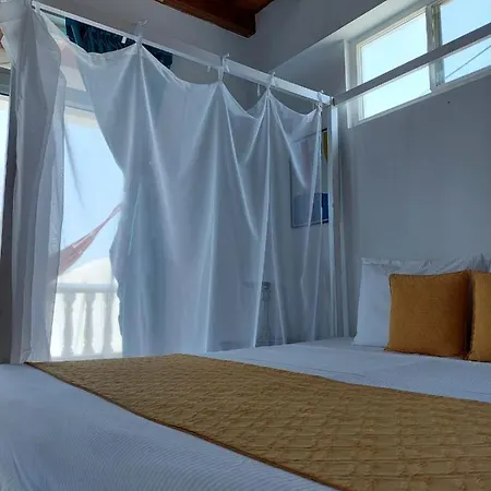 Hotel 3 Banderas Manzanillo Del Mar *