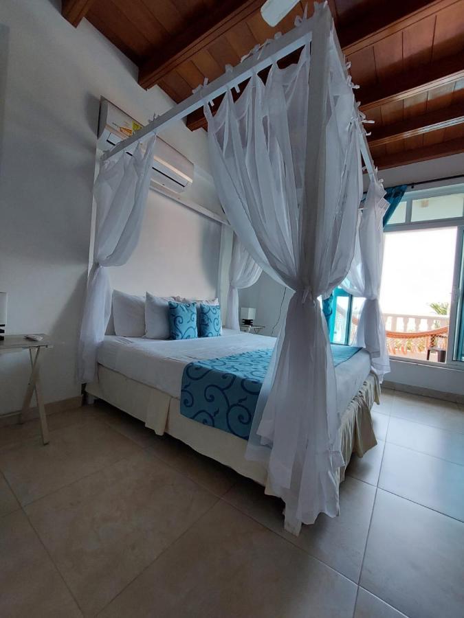 Hotel 3 Banderas Manzanillo Del Mar