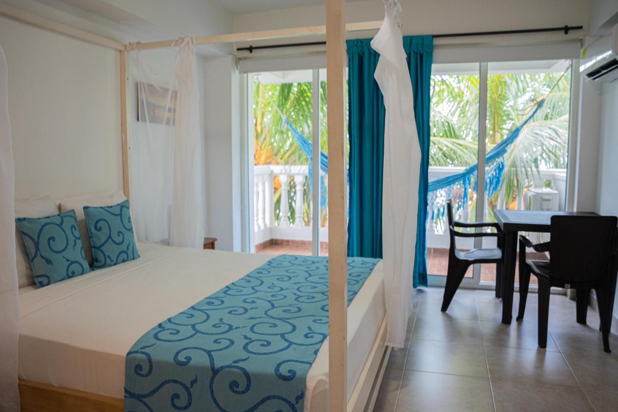 Hotel 3 Banderas Manzanillo Del Mar Cartagena