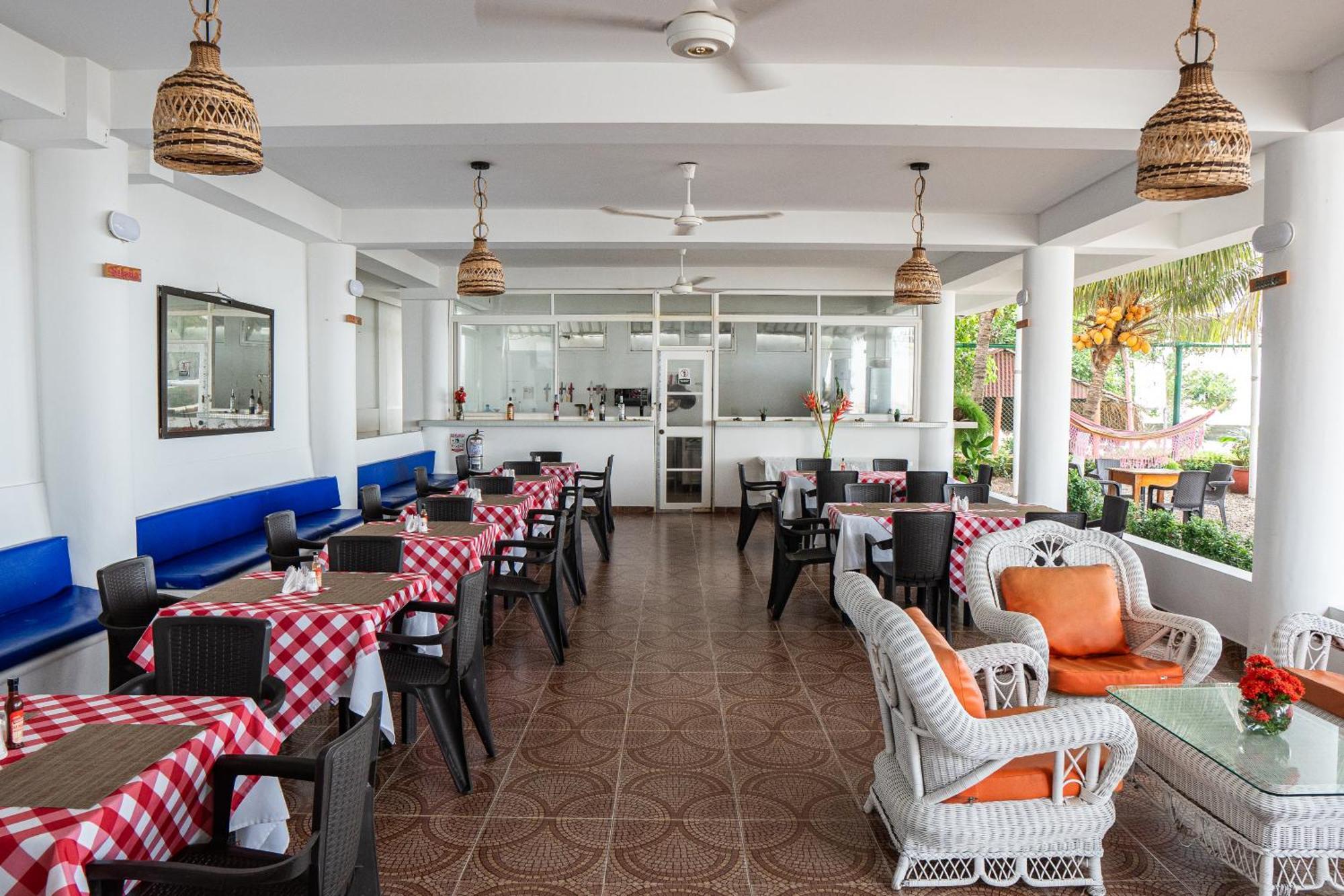 3 Banderas Manzanillo Del Mar