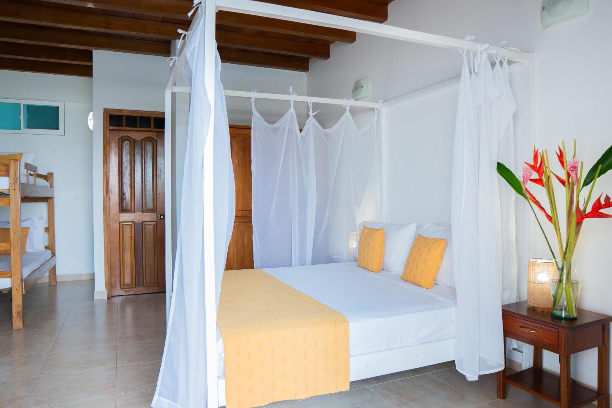 3 Banderas Manzanillo Del Mar * Cartagena