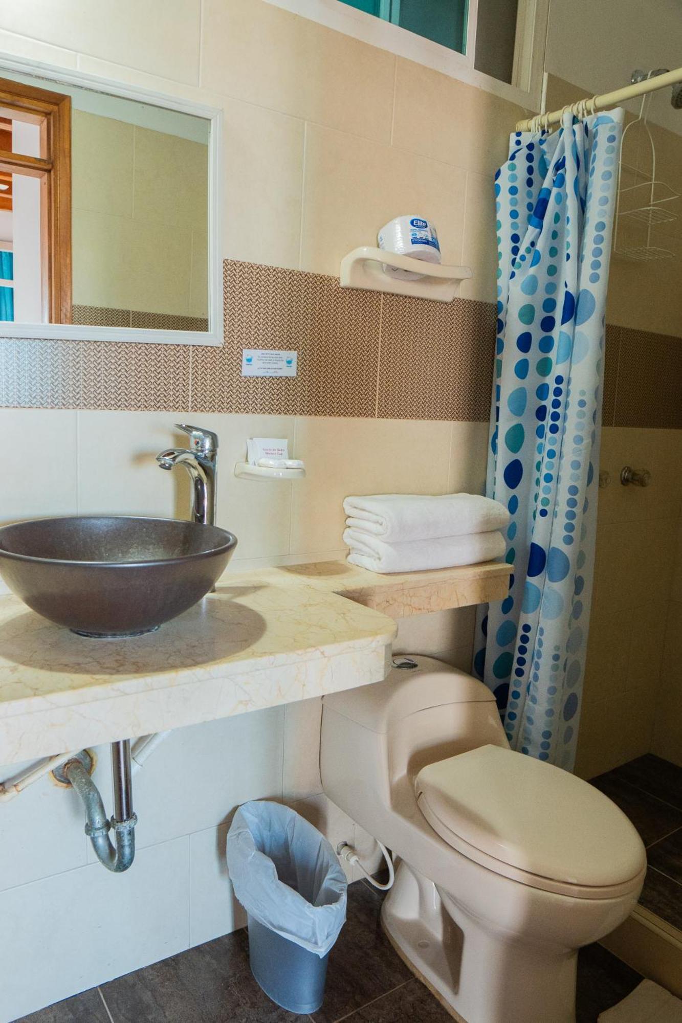 Hotel 3 Banderas Manzanillo Del Mar